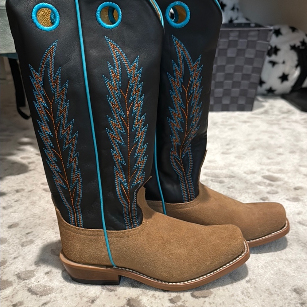 HP Kids Anderson Bean Stylish Tan and Black Cowboy Boots.
